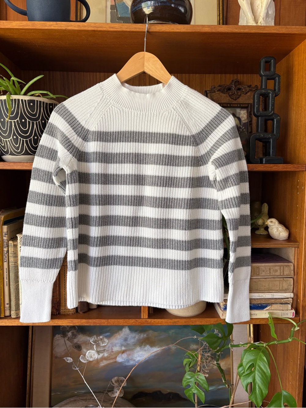 👉3/$25 Banana Republic Stripe Knit S